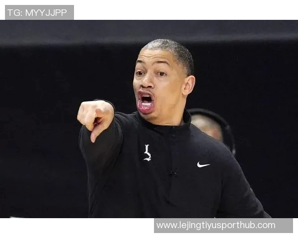 卢指导谈莱昂纳德恢复情况称好转明显但时间仍不确定