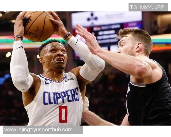 斯玛特谈最后一球争议称乔治试图造犯规裁判选择不吹哨