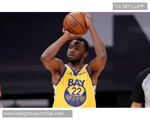 乔治出战18分钟表现平平11投仅中3球贡献11分5篮板1抢断